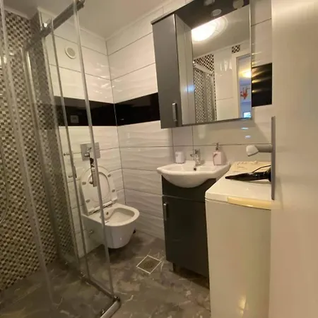 Apartmaji Emina Appartement *